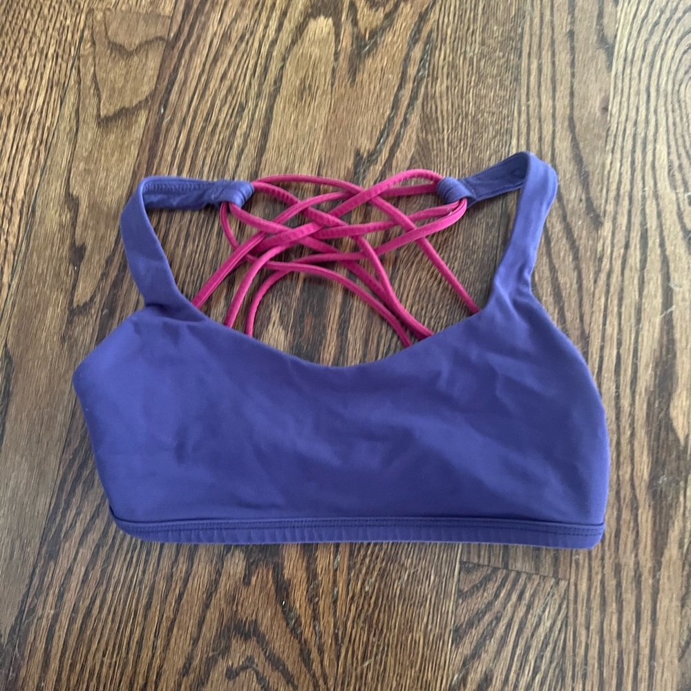 Lululemon Free to be wild bra size 4